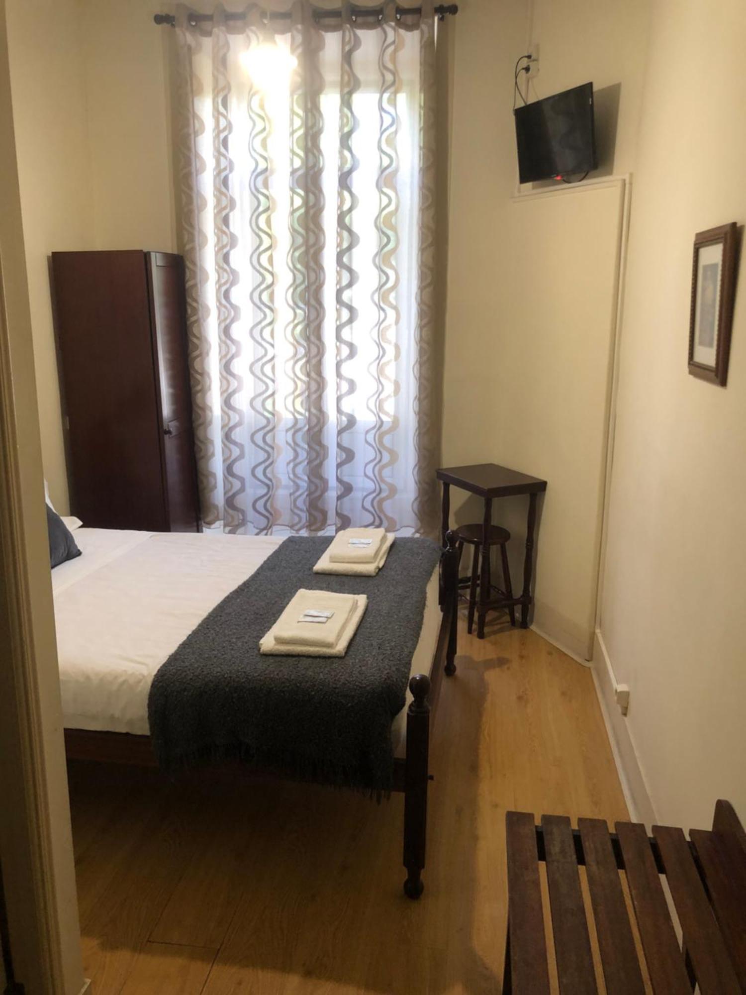 Coracoes Unidos "A Pensao" Apartment Alcobaca Luaran gambar